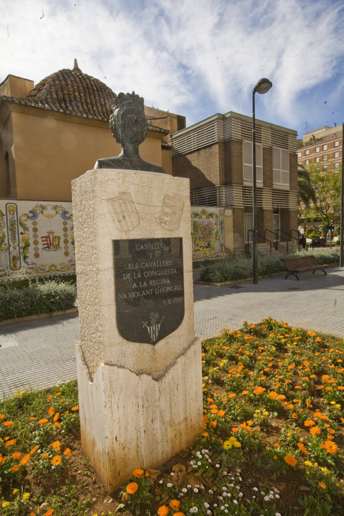 Busto de Na Violant