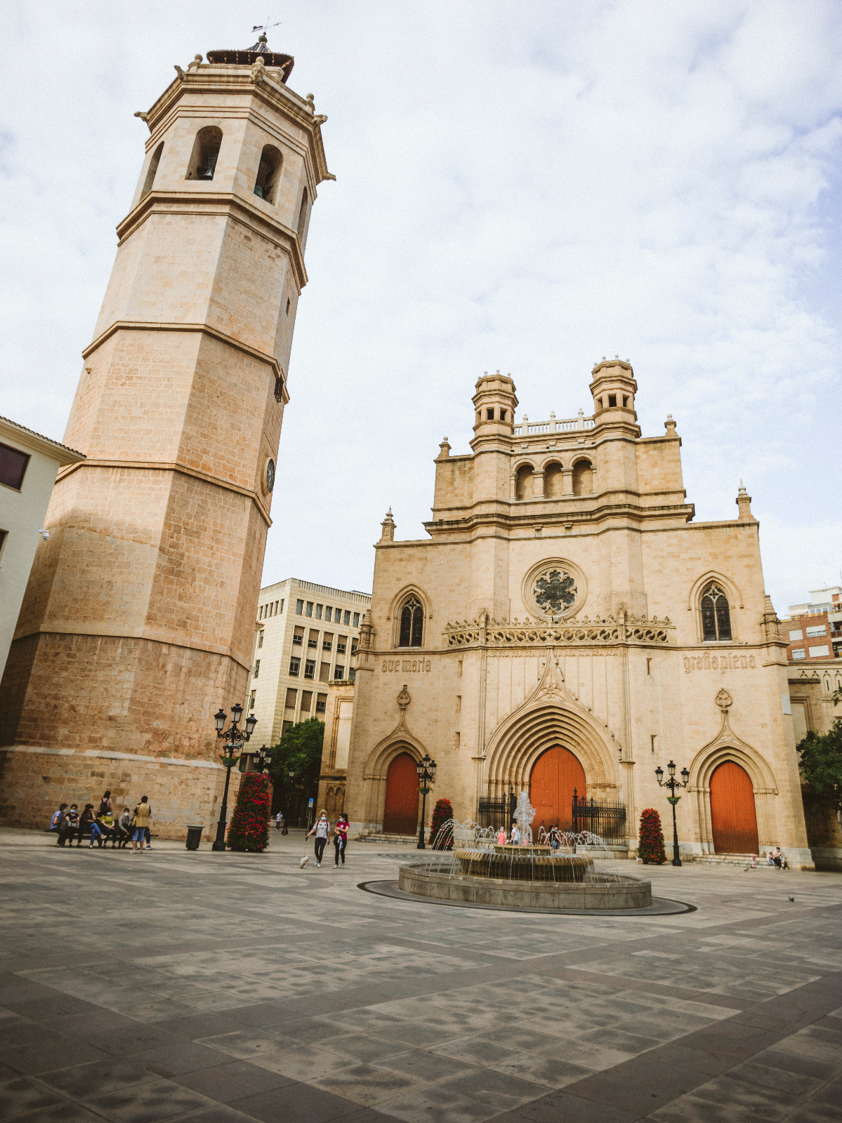 Plaça Major i el Fadrí